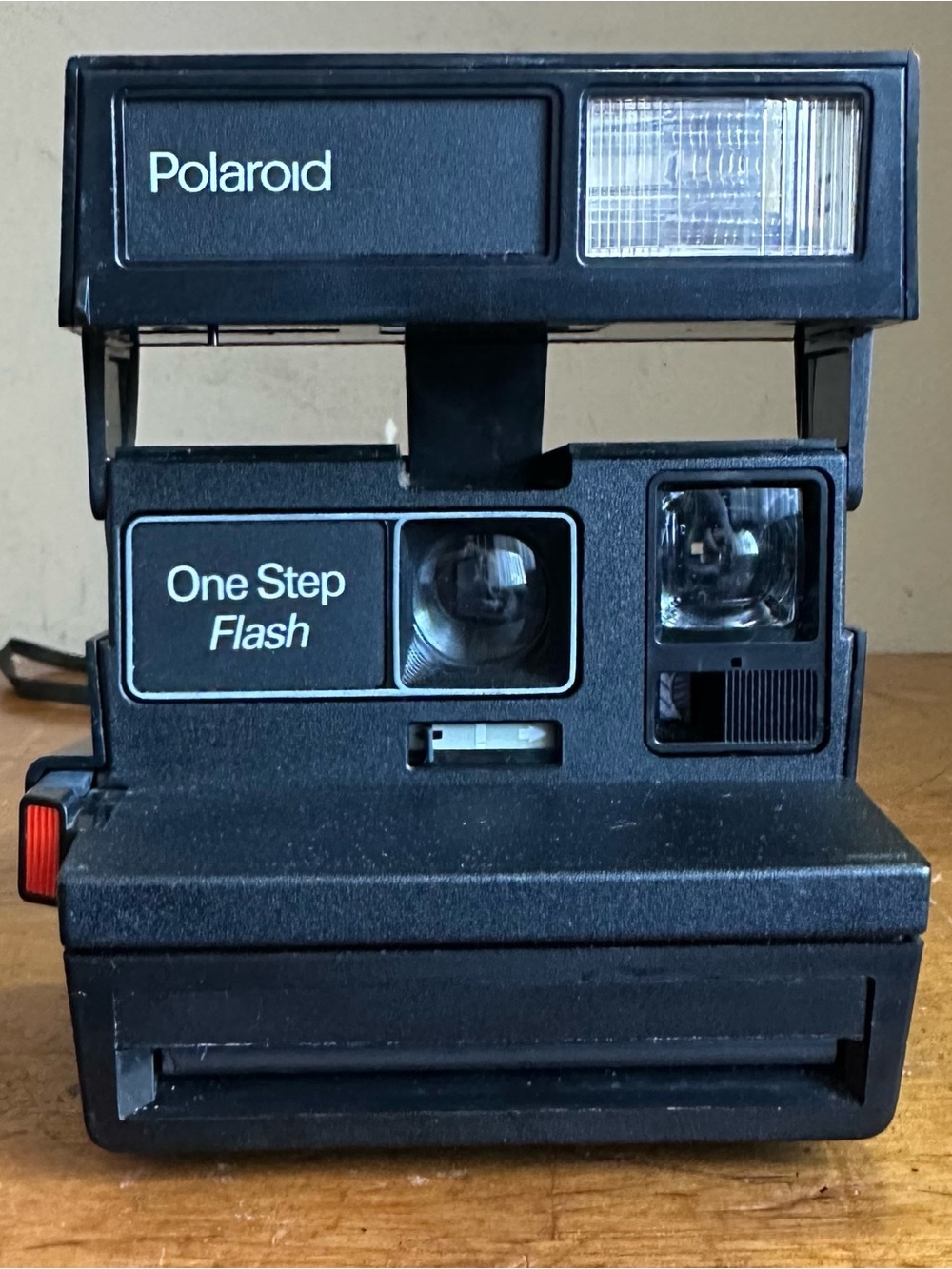 Vintage Polaroid 600 One Step Flash Point & Shoot Instant Film Camera w/ Strap